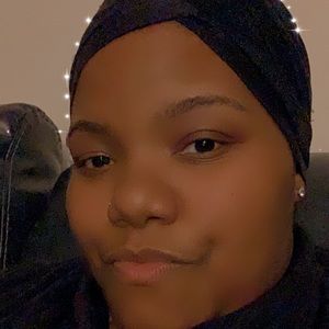 Meet your Posher, Jenee